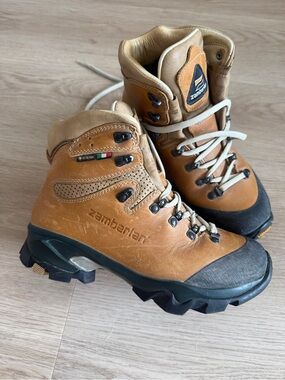Zamberlan Women's Lace-Up Tan Hiking Boots